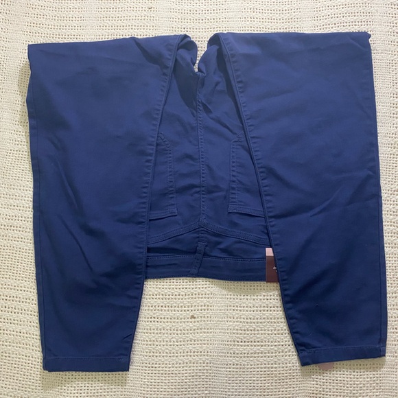 Women's High-Rise Skinny Utility
Pants - Knox Rose Color Navy Size 16 - Picture 7 of 8